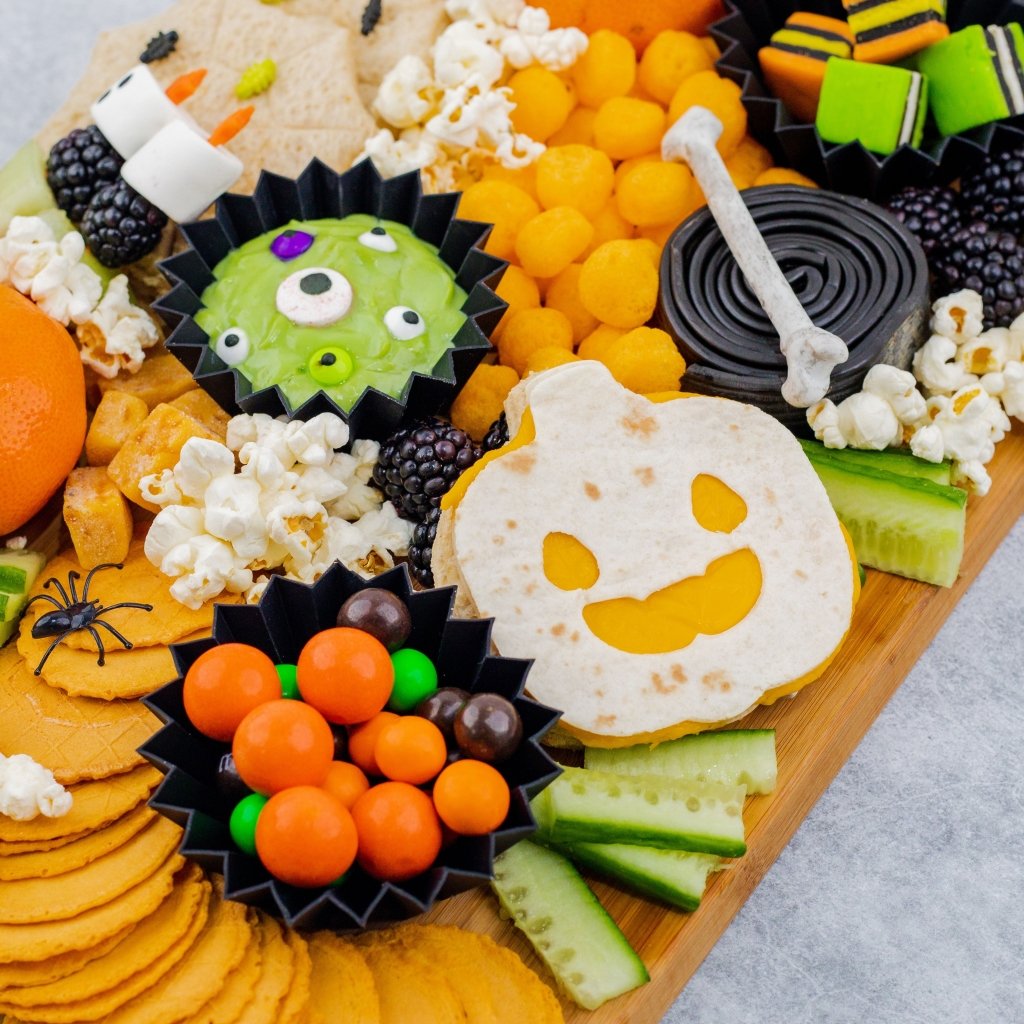 Load image into Gallery viewer, Halloween Cutter &amp;amp; Bento Set - Prepp&amp;#39;d Kids - Lunch Punch
